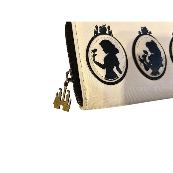 Loungefly Disney Princess Silhouette Quilted Zip-Around Wallet - Picture 4 of 9